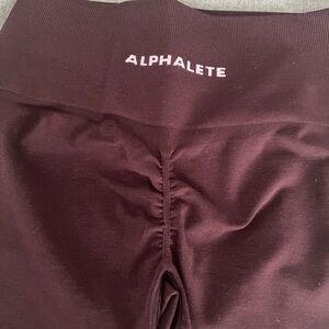 Alphalete Amplify 4.5” shorts in dark brown